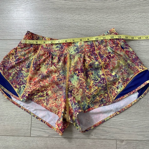 Lululemon Seawheeze 2019 Hotty Hot Shorts 4” - Picture 7 of 9